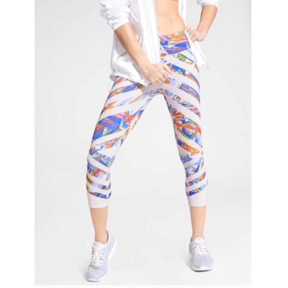 ATHLETA Cropped Graphic Multicolored Leggings Tights 21” Size Small Like New